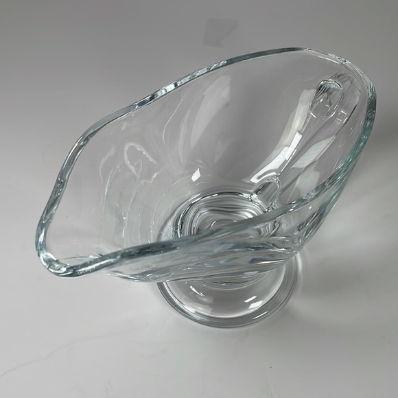Clear Glass Gravy Boat - Picture 4 of 12